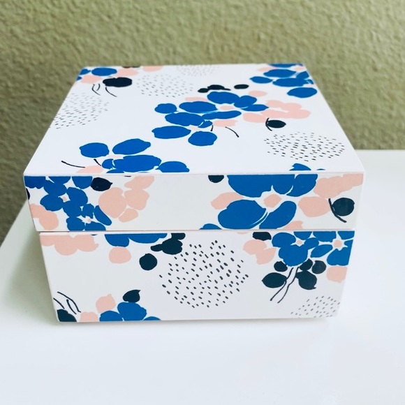 Fringe Studio Floral Wooden Storage Box - Blue - Pink - White NWT - Picture 3 of 8